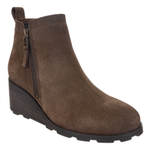Load image into Gallery viewer, OTBT - STORY in BROWN Wedge Ankle Boots
